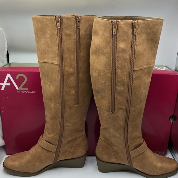 Aerosoles Women’s The Robbins Egg Knee-High Boot - Picture 2 of 5